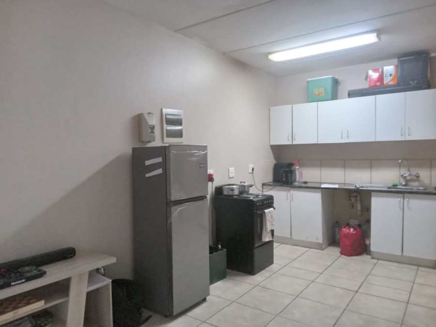 2 Bedroom Property for Sale in Rustenburg Central North West